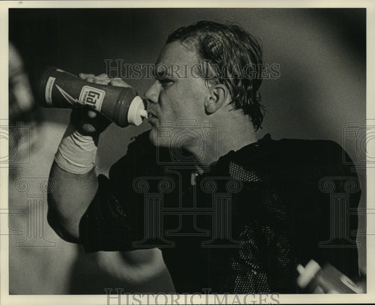 1987 Press Photo Football Player Freddie Weygand, Sports - abns07485- Historic Images