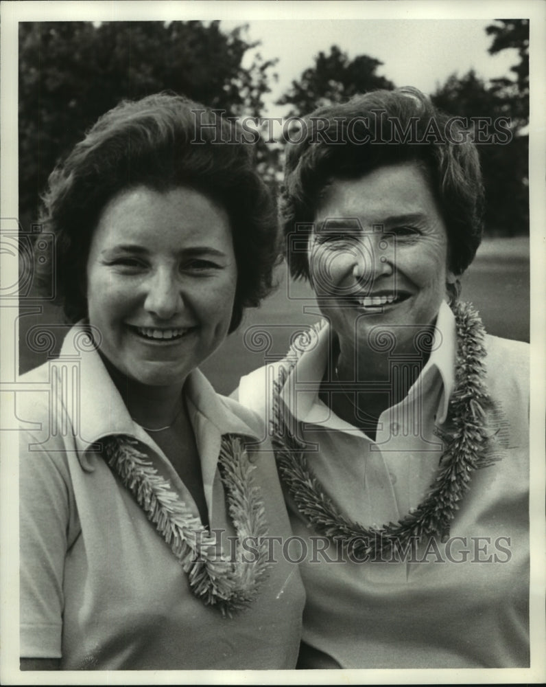 1978 Press Photo Marion Walker and Ceil Watkins of Birmingham, Vestavia Golfers- Historic Images