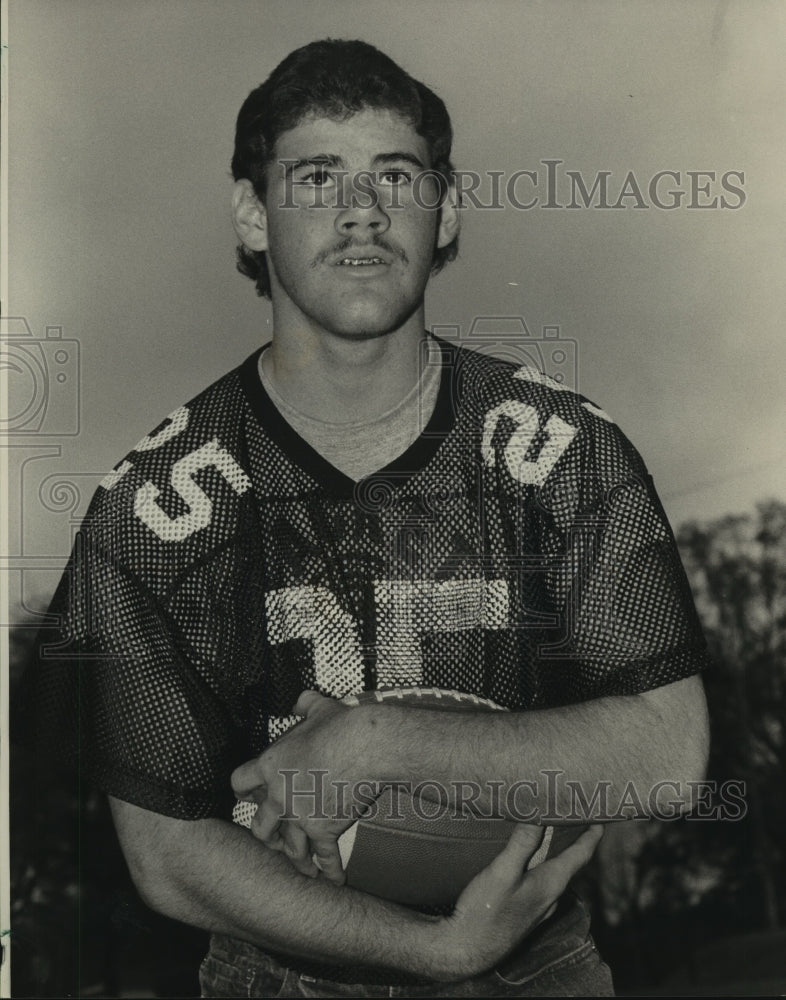 1984 Press Photo Corner Football Player Wade Shedd - abns07709 ...