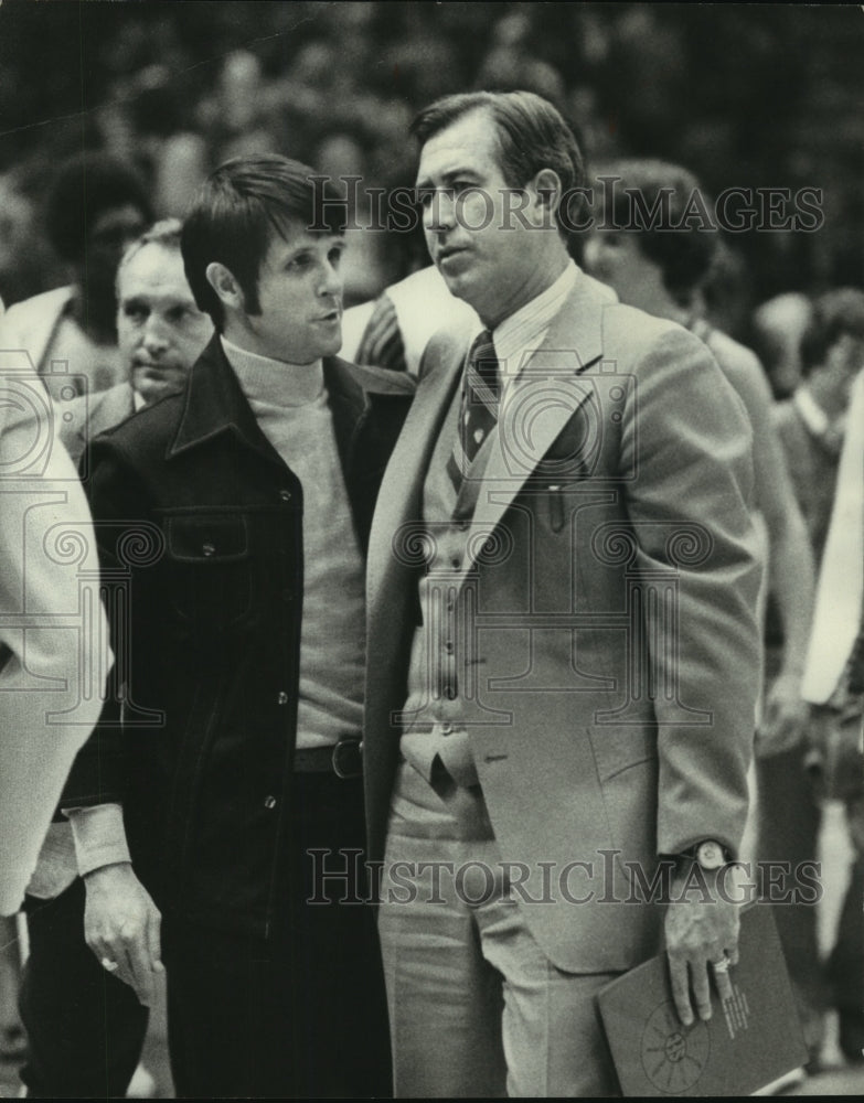 1976 Press Photo Sports Basketball C. M. Newton with Other - abns07840- Historic Images