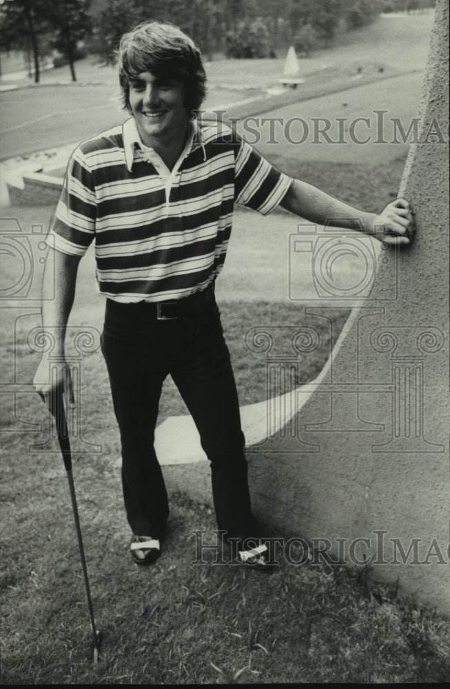 1975 Press Photo Golfer Billy Wood at Vestavia golf course - abns07938 - Historic Images