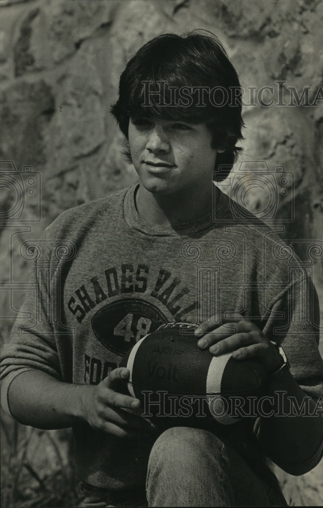 1983 Press Photo Daryl Fridley, Shades Valley football center, Alabama - Historic Images