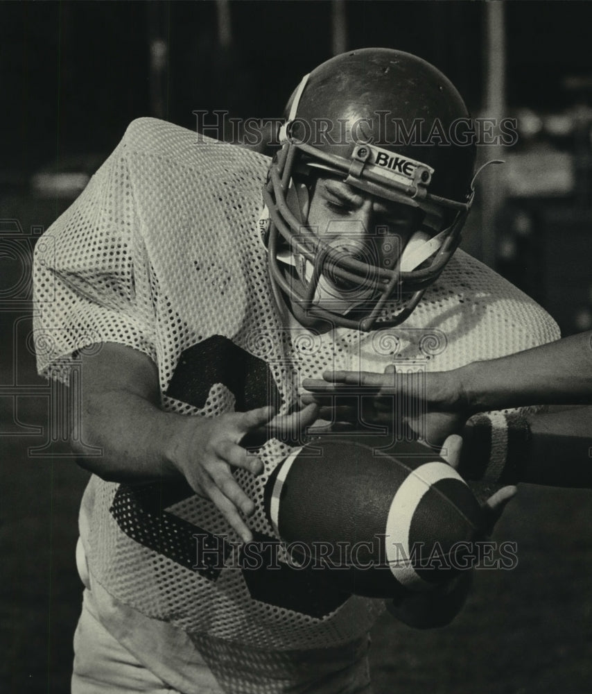 1982 Press Photo John Carroll Football Player Todd Neil - abns08142 - Historic Images