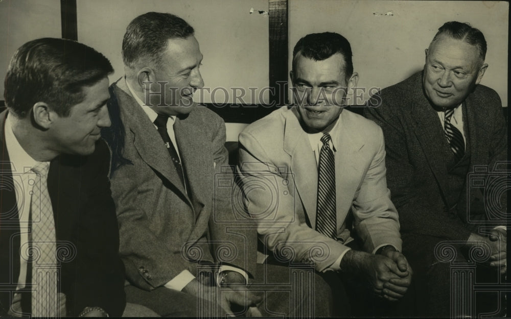 1954 Press Photo Coach J. B. (Ears) Whitworth with Others at Coaches Association- Historic Images