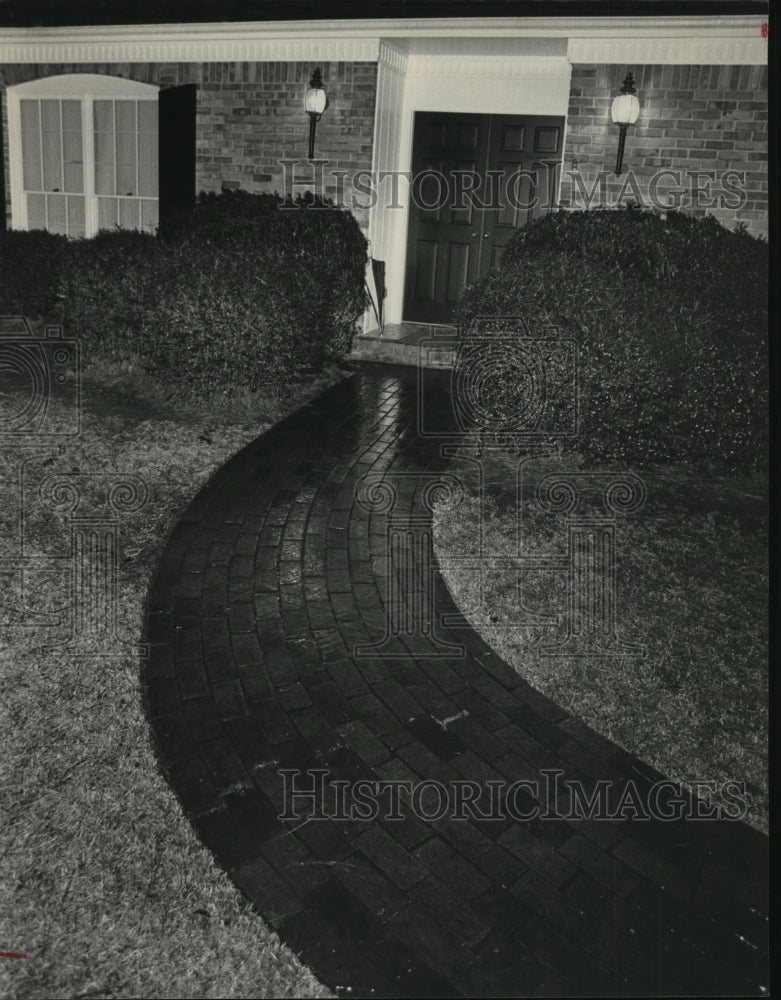 1983 Press Photo The Front of Paul Bear Bryant's Home - Historic Images
