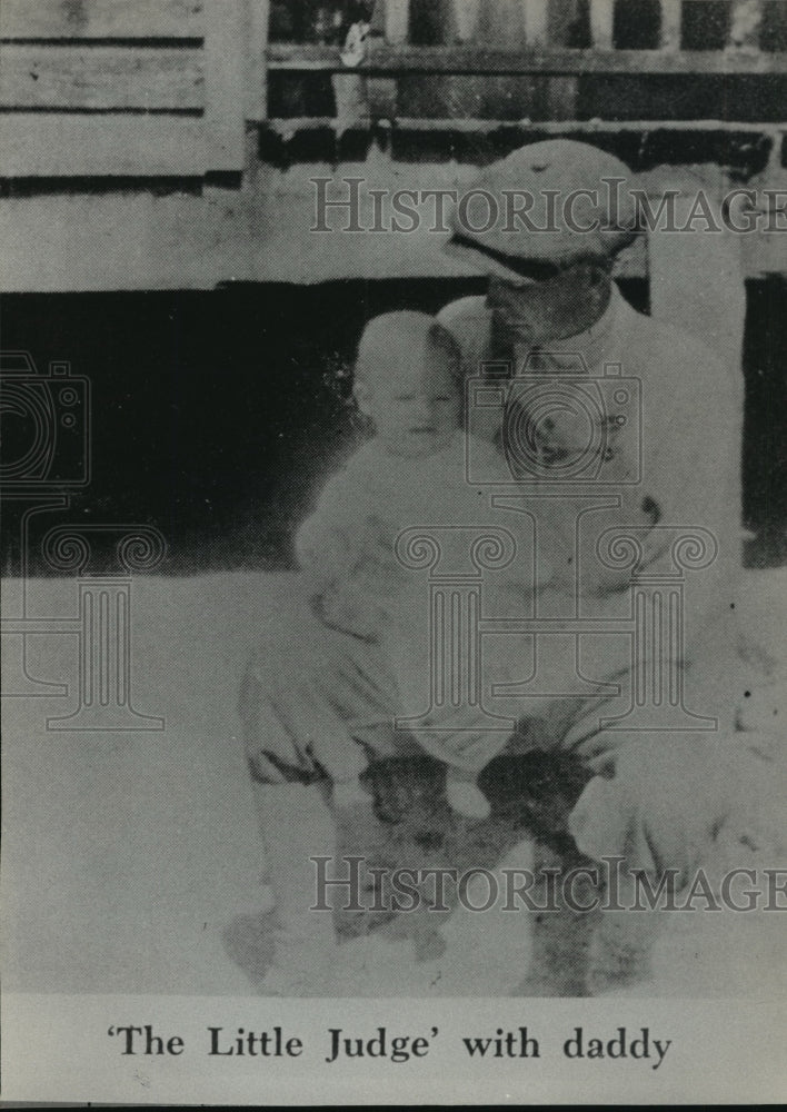Press Photo Alabama Politican George Wallace As An Infant Being Held by Father - Historic Images