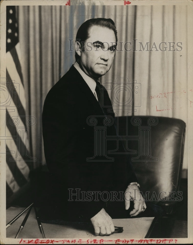 1971 Press Photo Official Portrait of George Wallace as Governor of Alabama - Historic Images