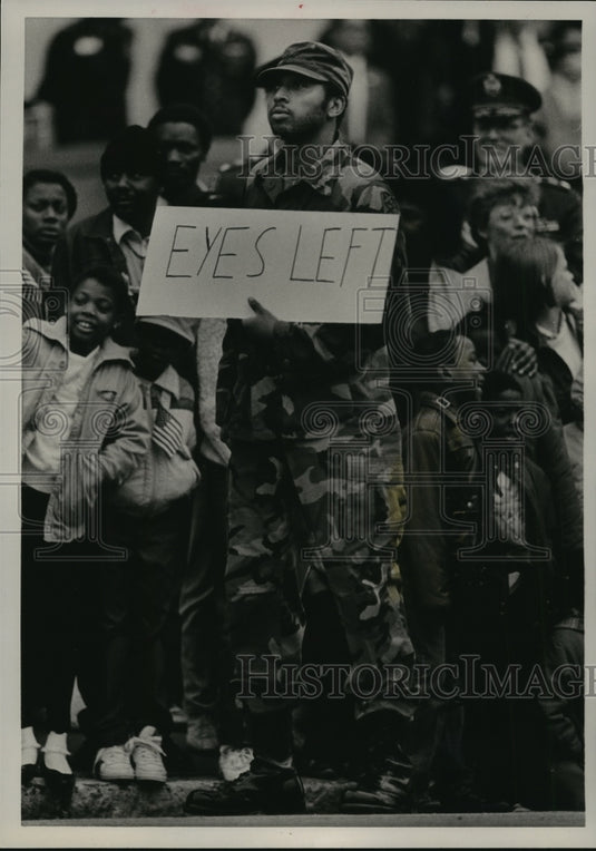 1986 Press Photo Harold Armstead at Veteran's Day Parade in Birmingham, Alabama-Historic Images