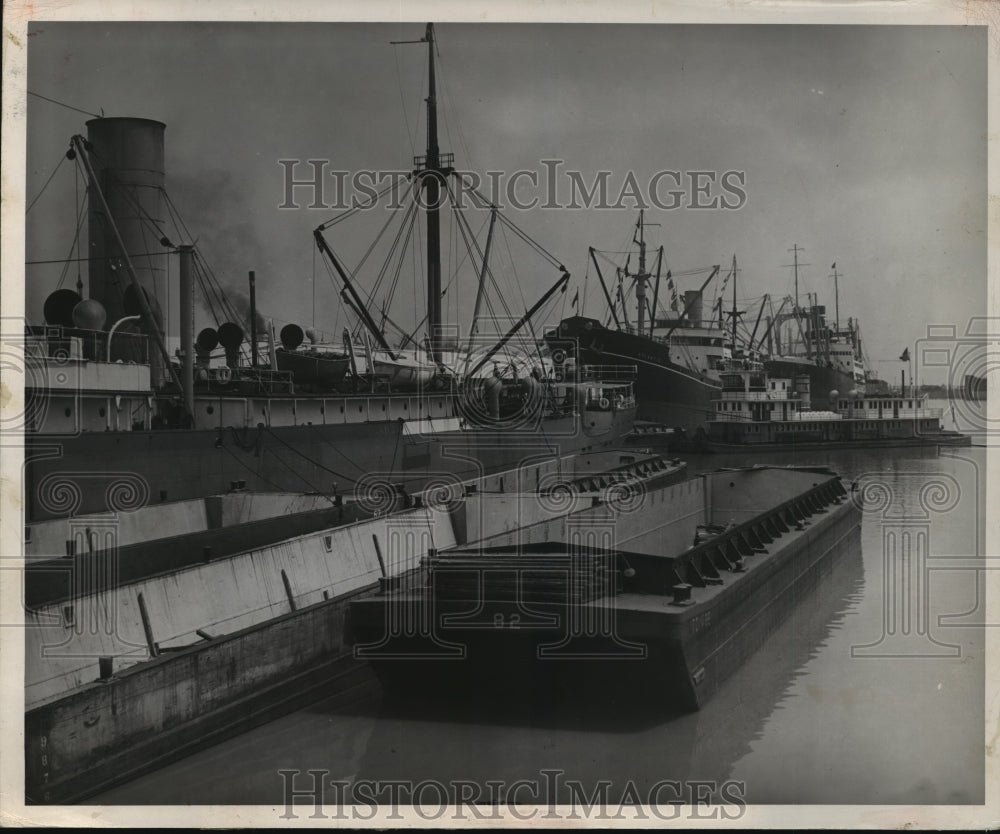 1948 Press Photo The Alabama State Docks at Mobile, Alabama - abnx00751-Historic Images