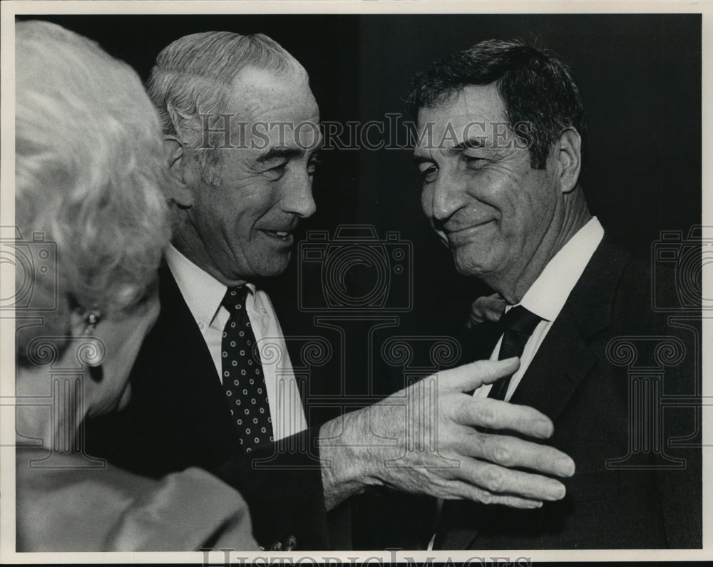 1990 Press Photo Alabama Coach Gene Stallings with Richard and Wanda Waddell- Historic Images