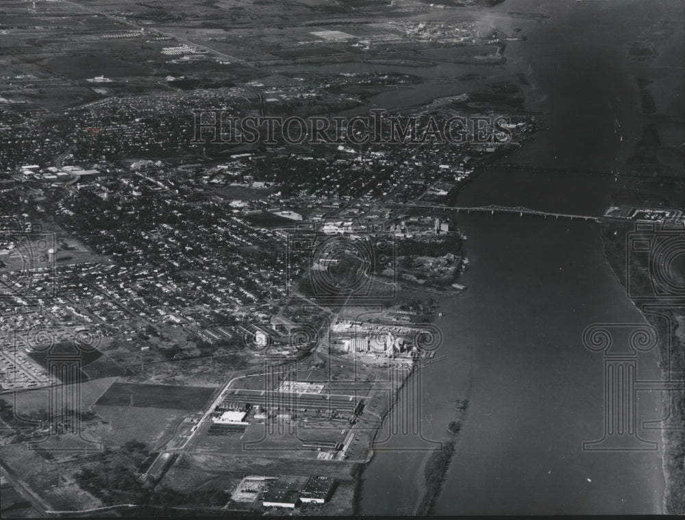 1966 Press Photo Alabama-Huntsville-Air view of Gold Coast and bridge.-Historic Images