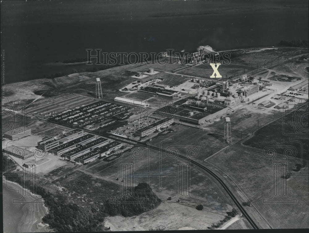 1964 Press Photo Alabama-Decatur-X marks the sport for polyester fiber plant.-Historic Images