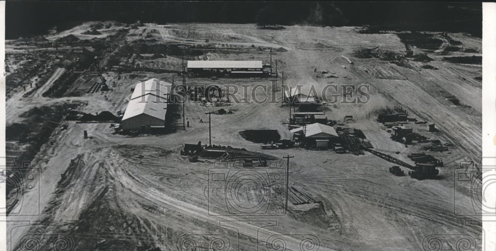 1956 Press Photo Alabama-Demopolis-Air view of work on Gulf States Paper Company-Historic Images