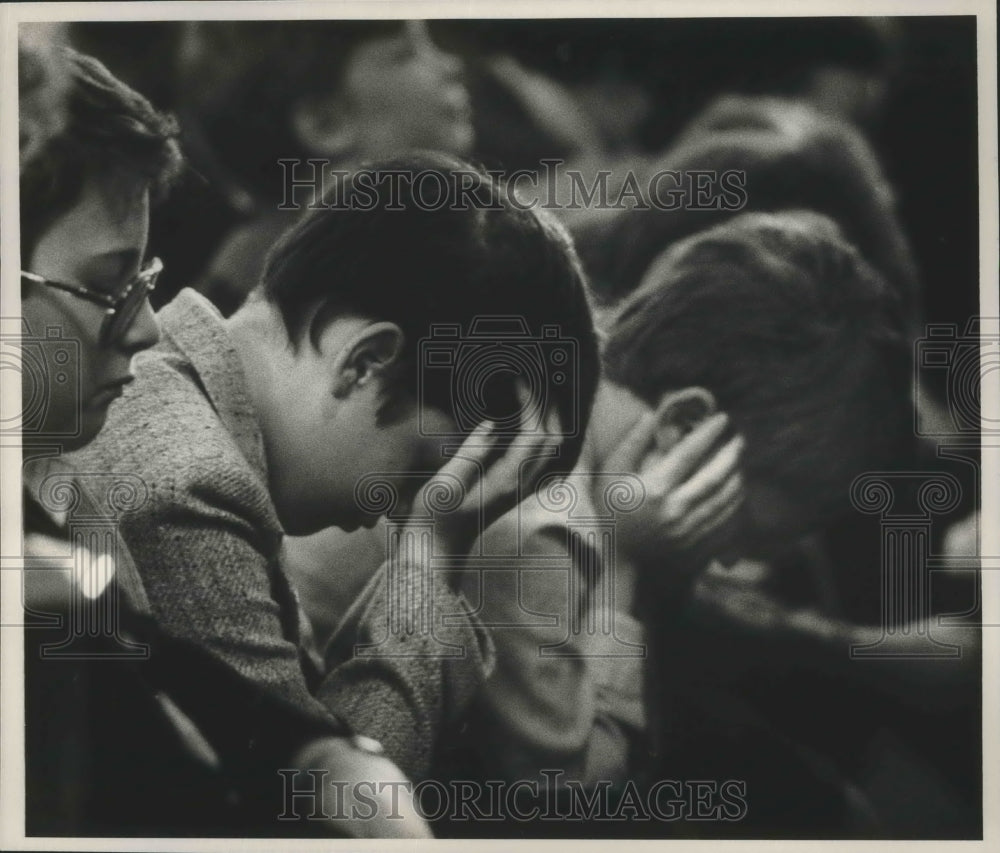 1988 Press Photo West End Christian School Post-Hostage Ceremony in Tuscaloosa - Historic Images