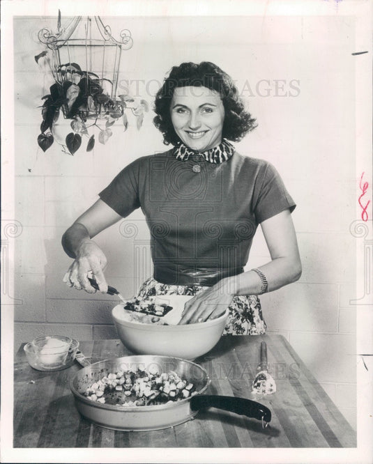 1959 Trapeze Artist hedy Landkas Press Photo - Historic Images