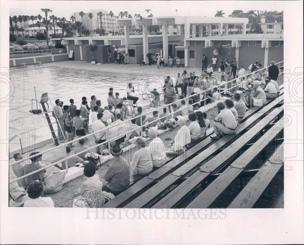 1967 St. Petersburg FL Underwater Club Bill Jackson North Shore Pool Press Photo - Historic Images