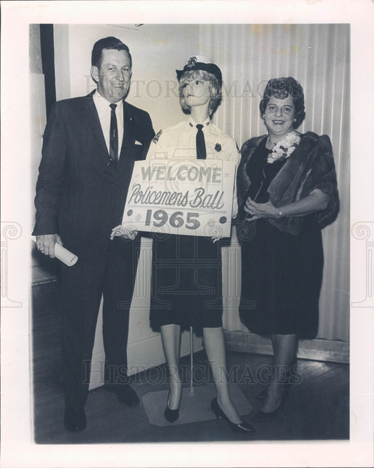 1965 St. Petersburg FL Police Chief Harold Smith Policemen's Ball Press Photo - Historic Images