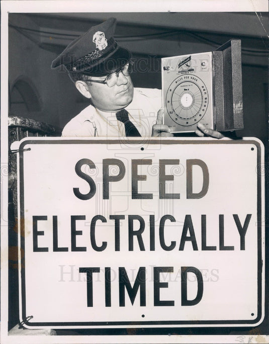 Undated St. Petersburg Florida Police Speed Meter Press Photo - Historic Images