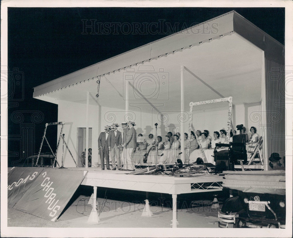 Undated St. Petersburg FL Webb&#39;s City Suncoast Chorus Press Photo - Historic Images