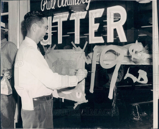 1948 St. Petersburg FL Webb's City Manager J.H. Willis Press Photo - Historic Images