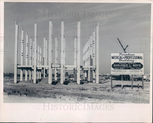 1965 St. Petersburg FL Pasadena Medical & Professional Building Press Photo - Historic Images
