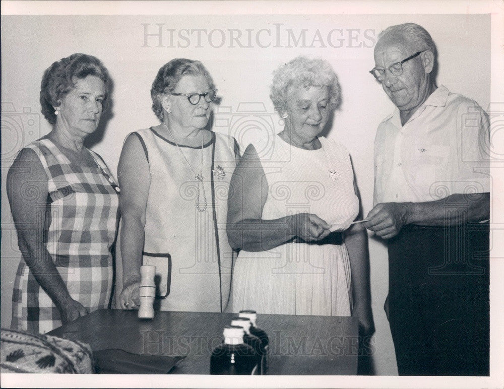 1968 SW Pasco County Florida Volunteer Fire Dept Lassies Press Photo - Historic Images