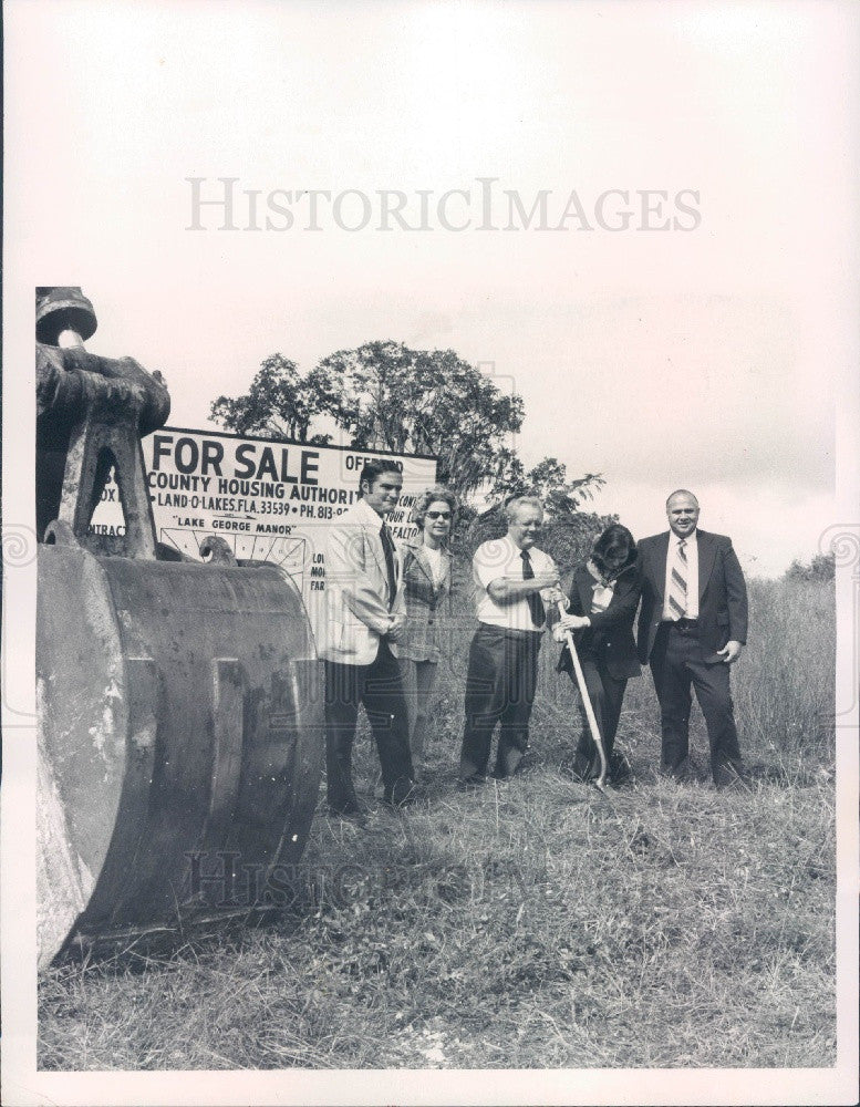 1975 Pasco County FL Housing Authority Lake George Manor Dade City Press Photo - Historic Images