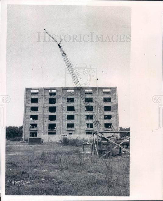 1974 Pasco County Florida Lanbanque Building in Holiday Press Photo - Historic Images