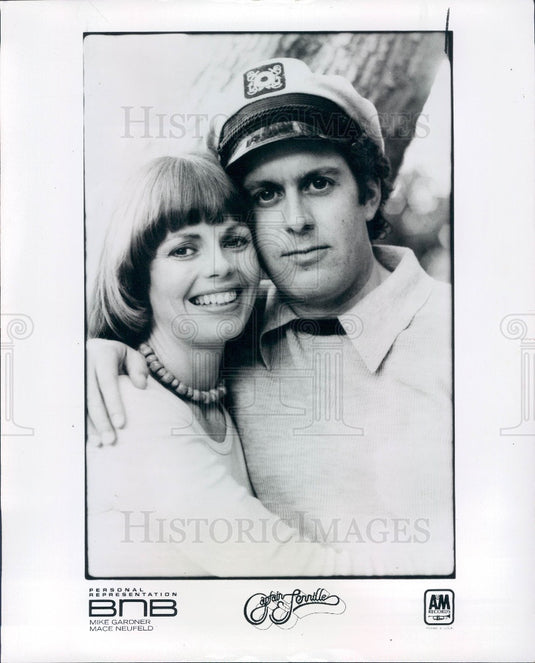 1977 Singer Captain & Tennille Press Photo - Historic Images