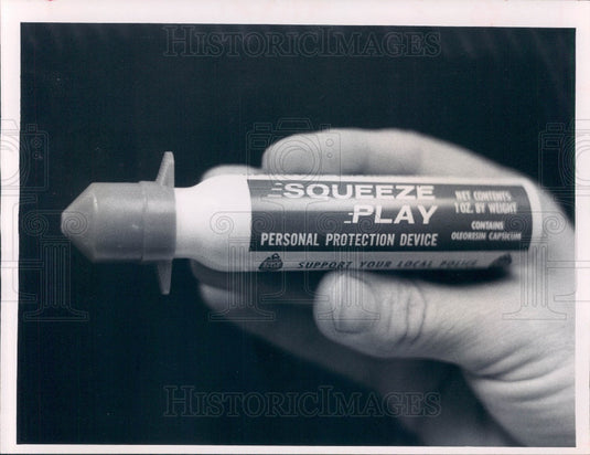 1968 St. Petersburg Florida Police Mace Press Photo - Historic Images
