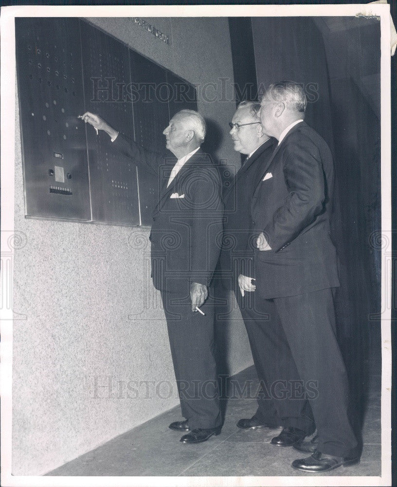 1962 Insurance Continental Casualty Company Chairman Roy Tuchbreiter Press Photo - Historic Images