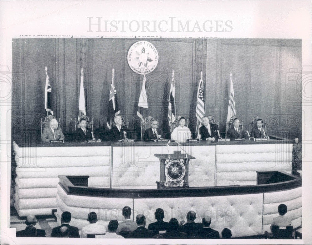 1966 Manila Summit Conference Thailand Premier Kittikachorn Press Photo - Historic Images