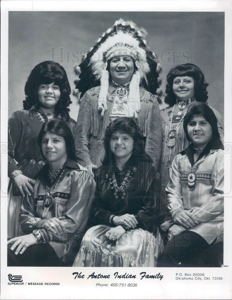 Undated Oklahoma Religious Singers The Antone Indian Family Press Photo - Historic Images