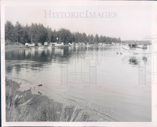 Undated Anchorage Alaska Floating Airplanes Press Photo - Historic Images