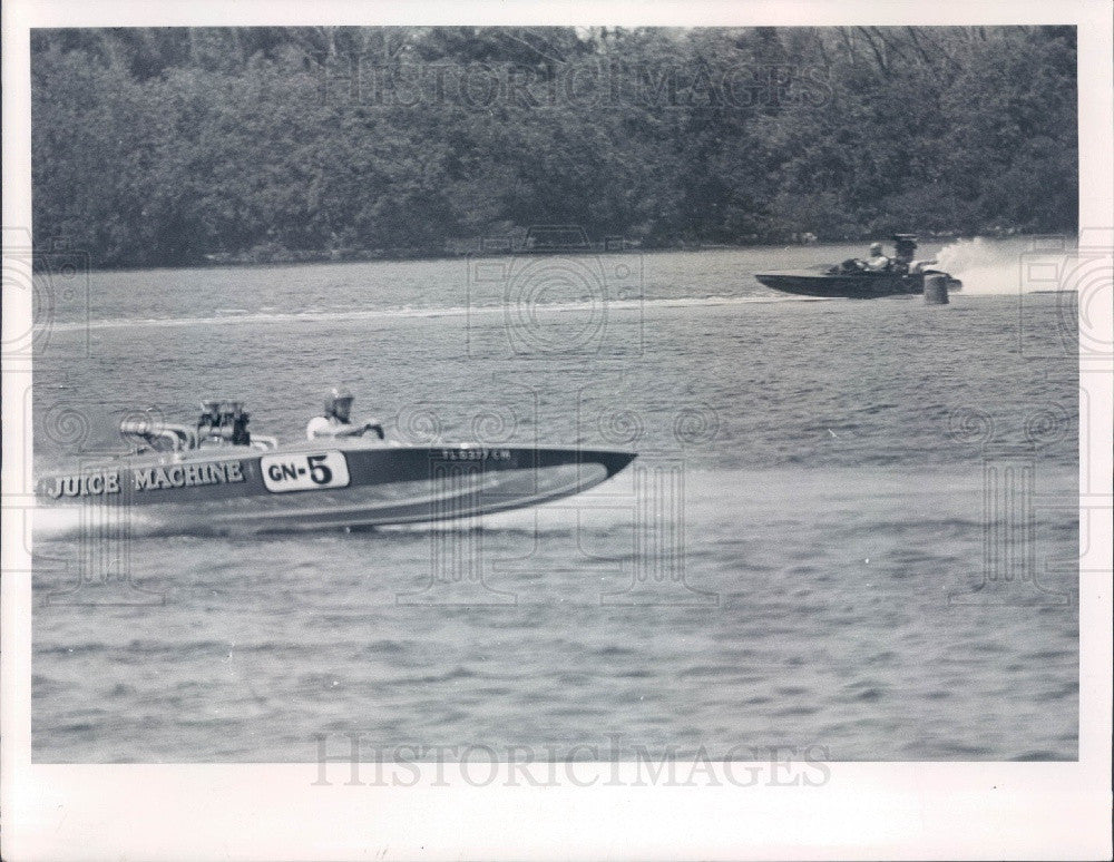 1977 Manatee County Florida Powerboat Regatta Racer Bill Hilton Press Photo - Historic Images