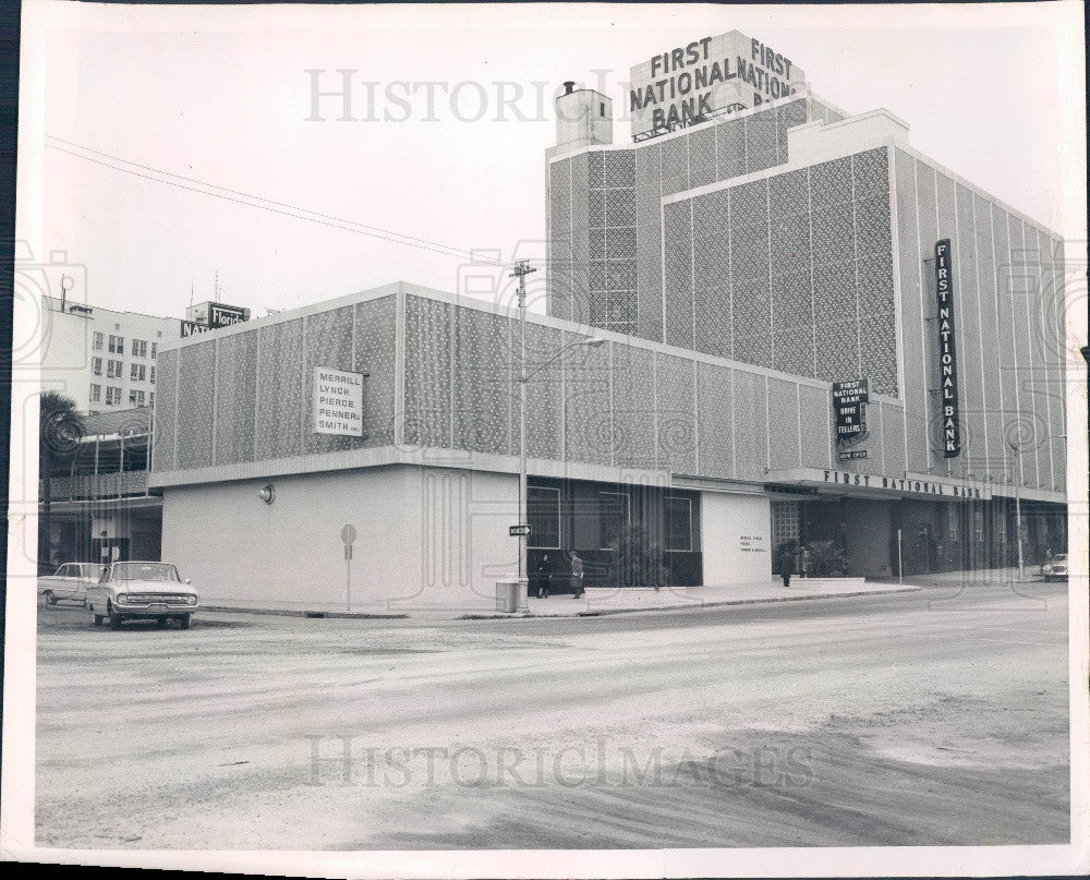 1964 St. Petersburg Florida First National Bank &amp; Merrill Lynch Bldg Press Photo - Historic Images