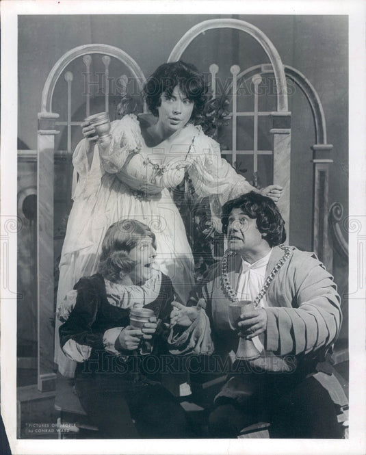1967 National Shakespeare Company Scene from Twelfth Night Press Photo - Historic Images