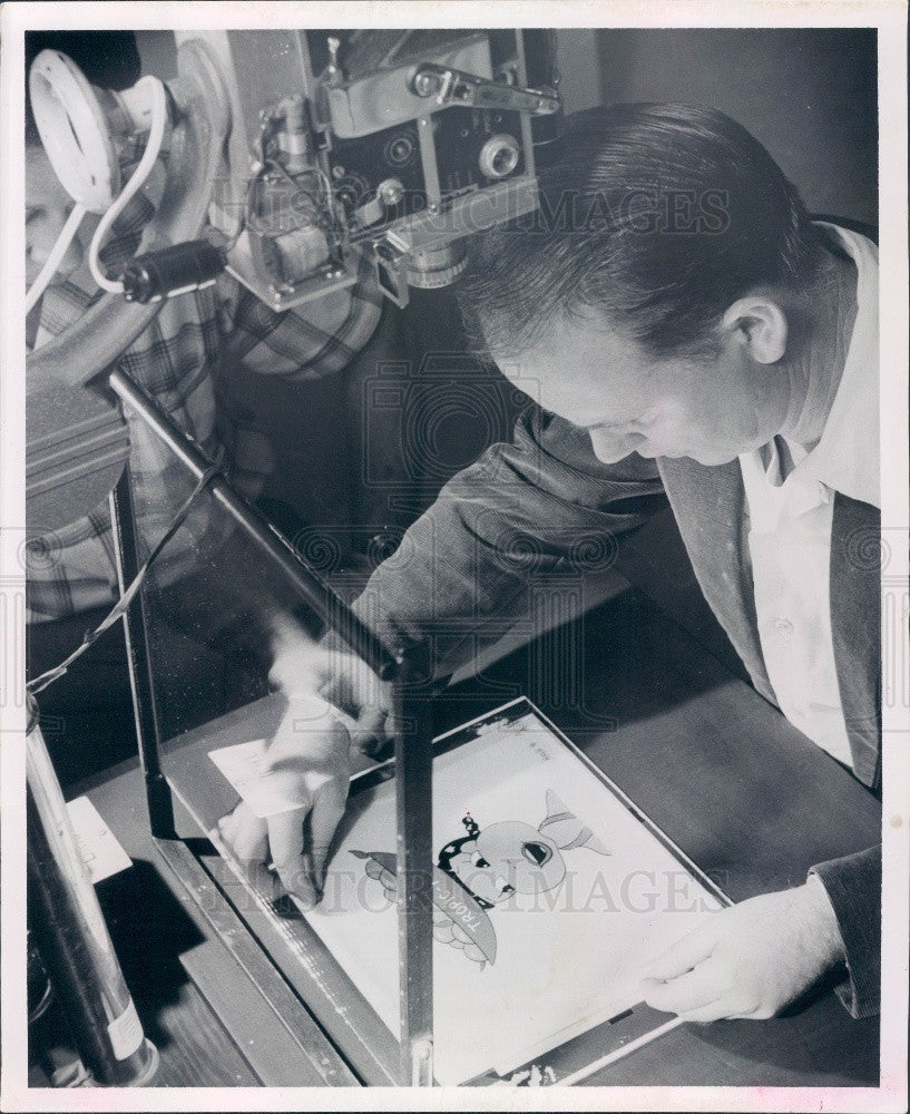 1956 St. Petersburg Florida Cartooning at Carey-Swain Studios Press Photo - Historic Images