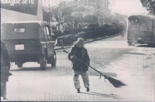 1971 Albania Woman Street Sweeper Press Photo - Historic Images