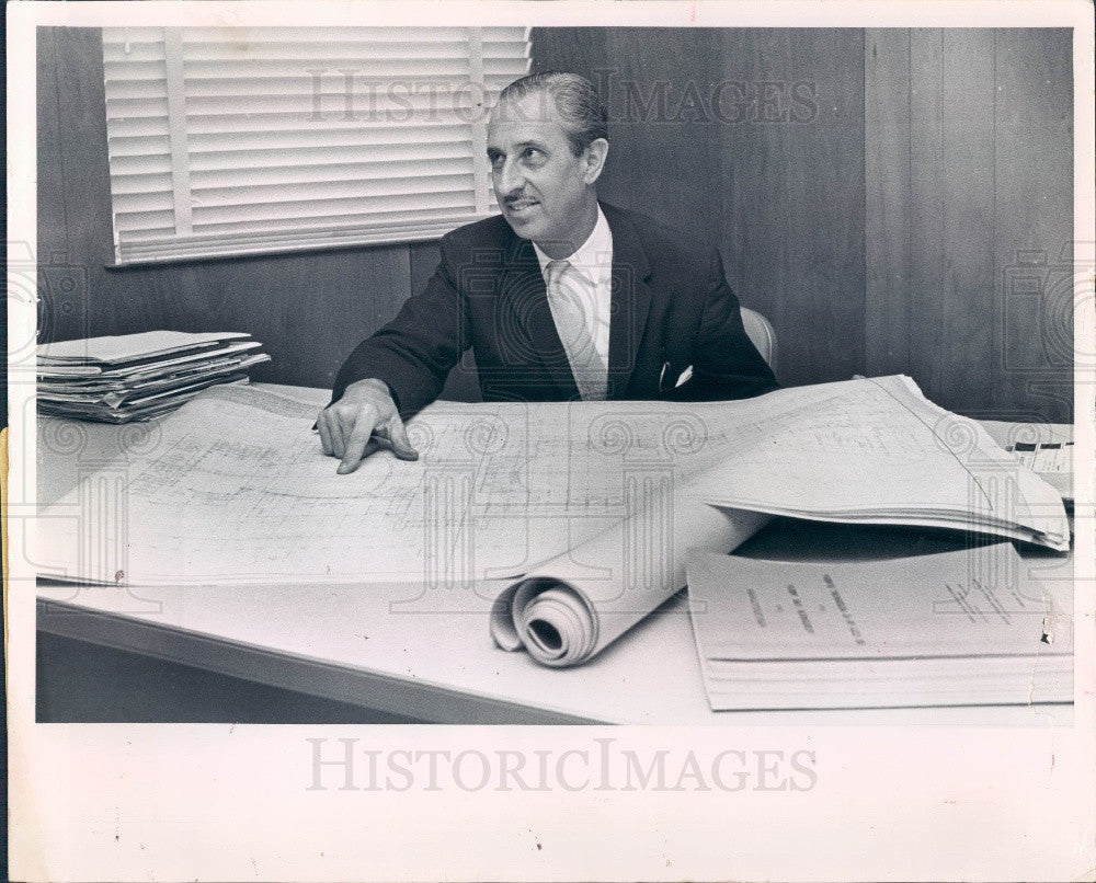 1963 St Petersburg Florida Harry Draper Manager Bayfront Center Press Photo - Historic Images