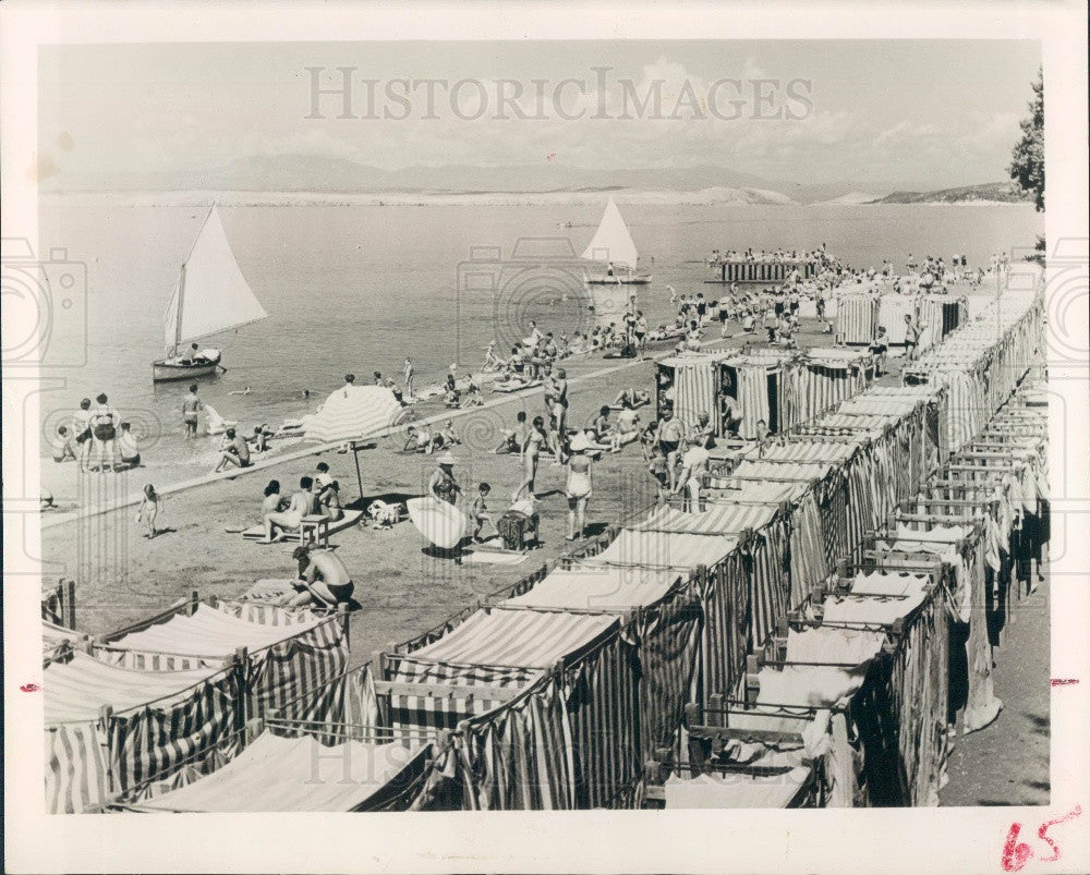 1956 Yugoslavia Beach on the Adriatic Coast Press Photo - Historic Images