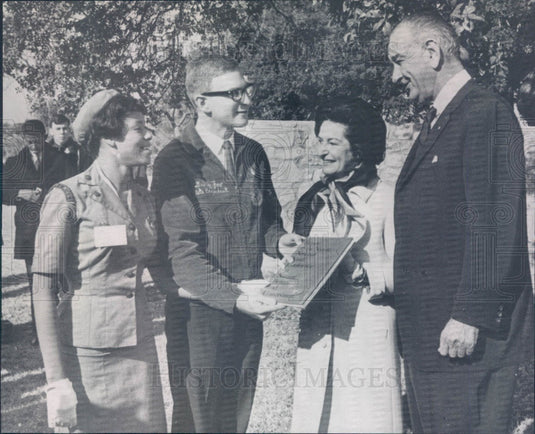 1966 US President Johnson Natl Youth Conf on Beauty & Conservation Press Photo - Historic Images
