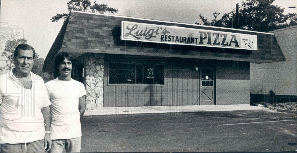 1979 Brooksville Florida Luigi&#39;s Restaurant Owner Fred/George Kirshy Press Photo - Historic Images