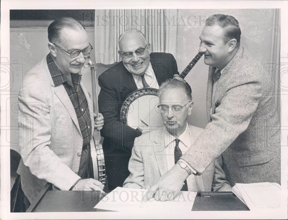 1961 White Springs FL Folk Fest Banjoists Stephen Foster Memorial Press Photo - Historic Images