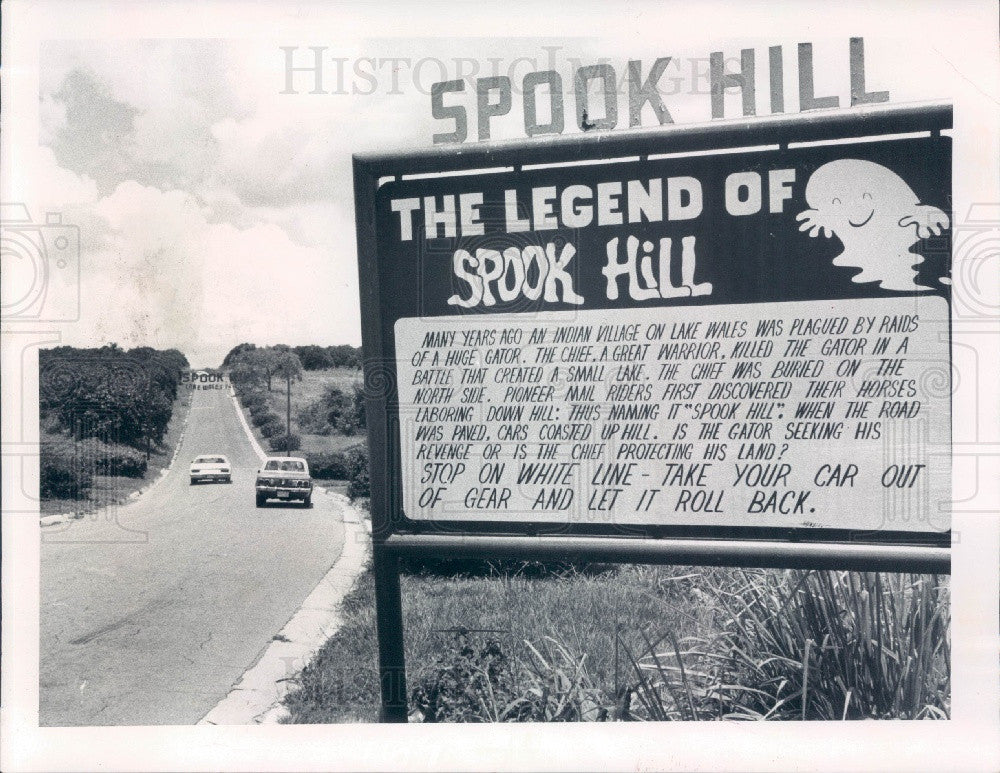 1975 St. Petersburg Florida Legend of Spook Hill Sign Press Photo - Historic Images