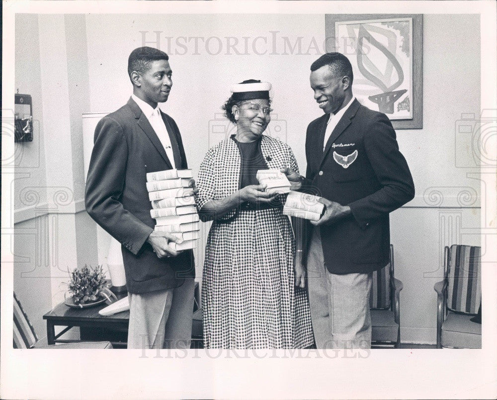 1963 St. Petersburg Florida Sportsman&#39;s Club Members Press Photo - Historic Images