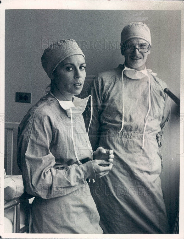 1982 Hollywood Actors Maureen Anderman &amp; Robert Reed Press Photo - Historic Images