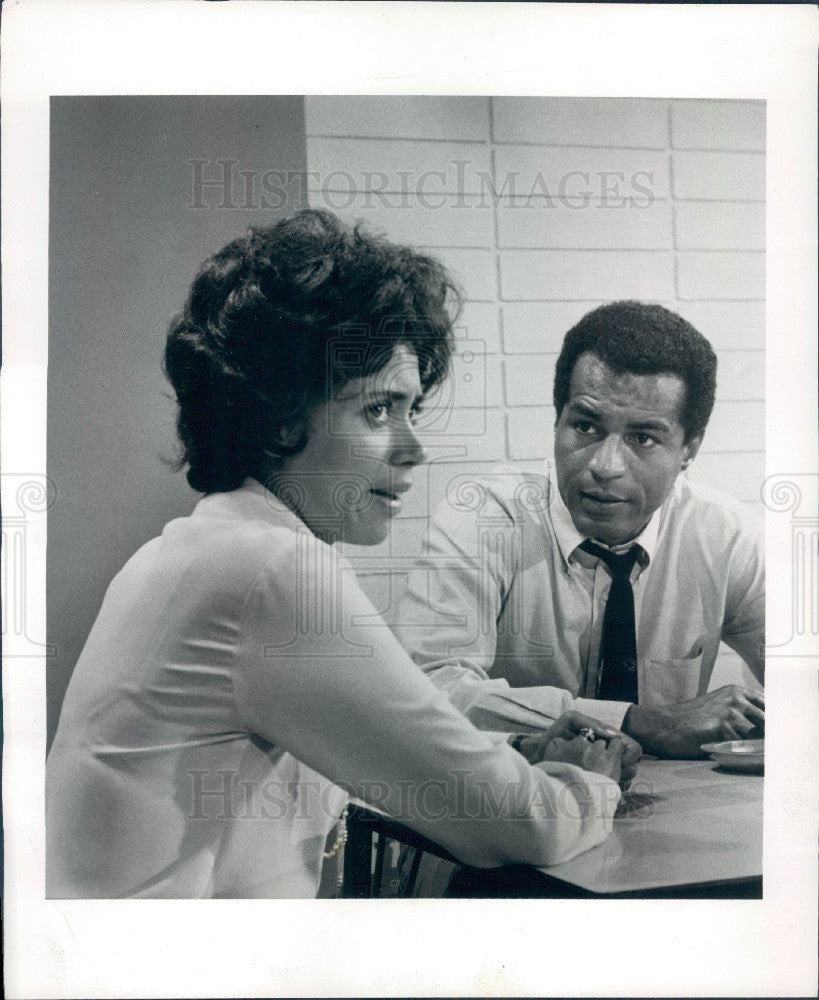 1969 Hollywood Actors Lloyd Haynes &amp; Denise Nicholas Press Photo - Historic Images