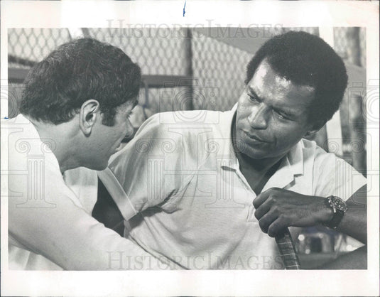 1970 Hollywood Actors Michael Constantine & Lloyd Haynes Press Photo - Historic Images