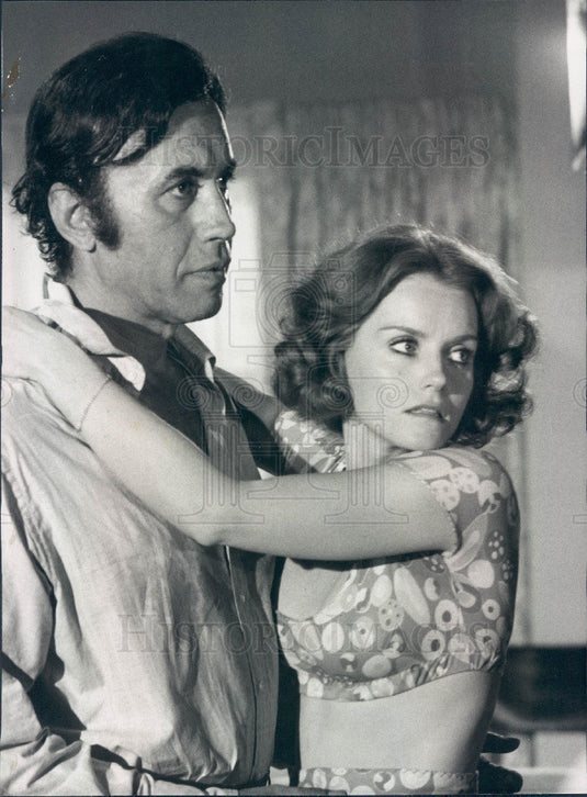 1973 Hollywood Actors Michael Ansara & Sharon Farrell Press Photo - Historic Images